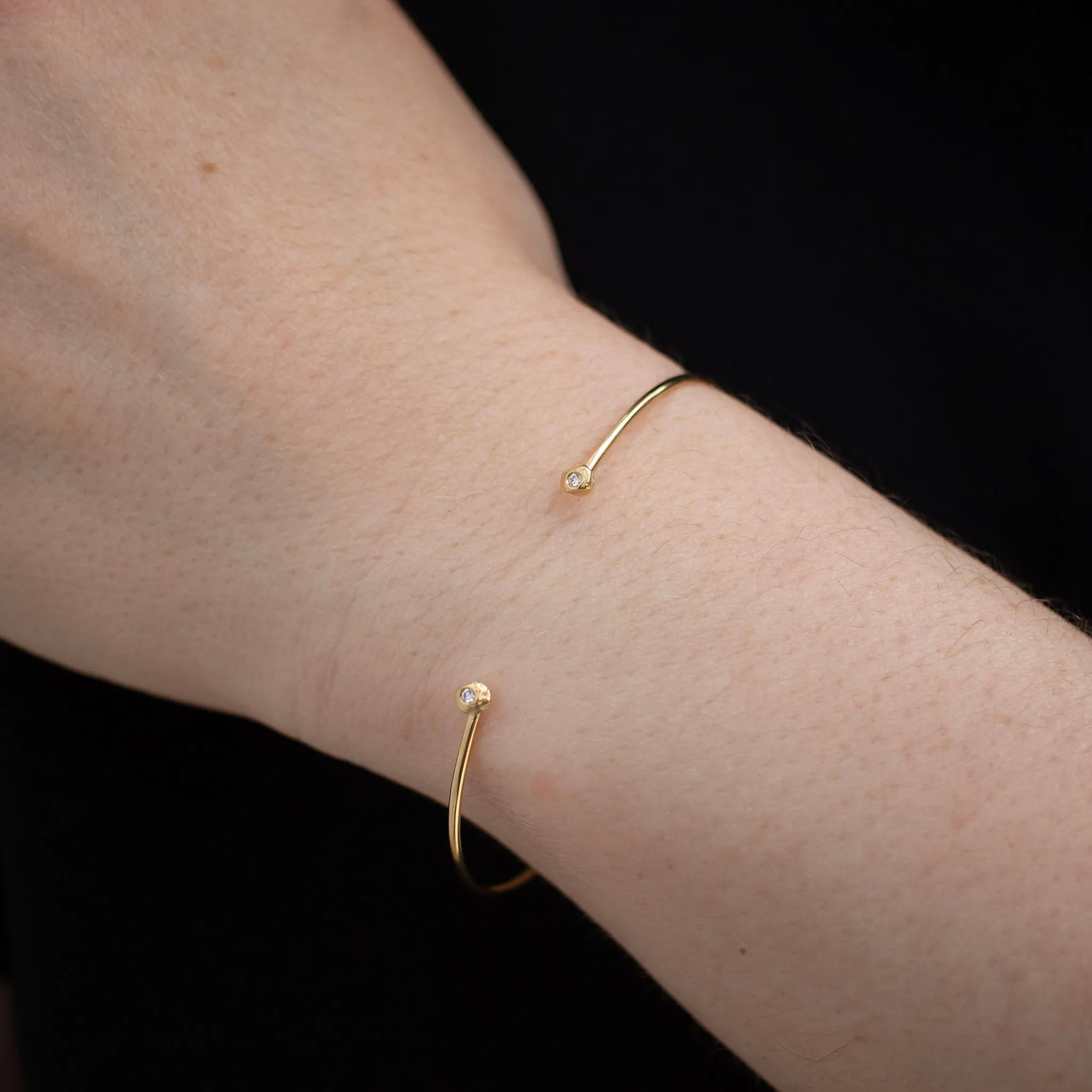18K Diamond Dot Wire Cuff