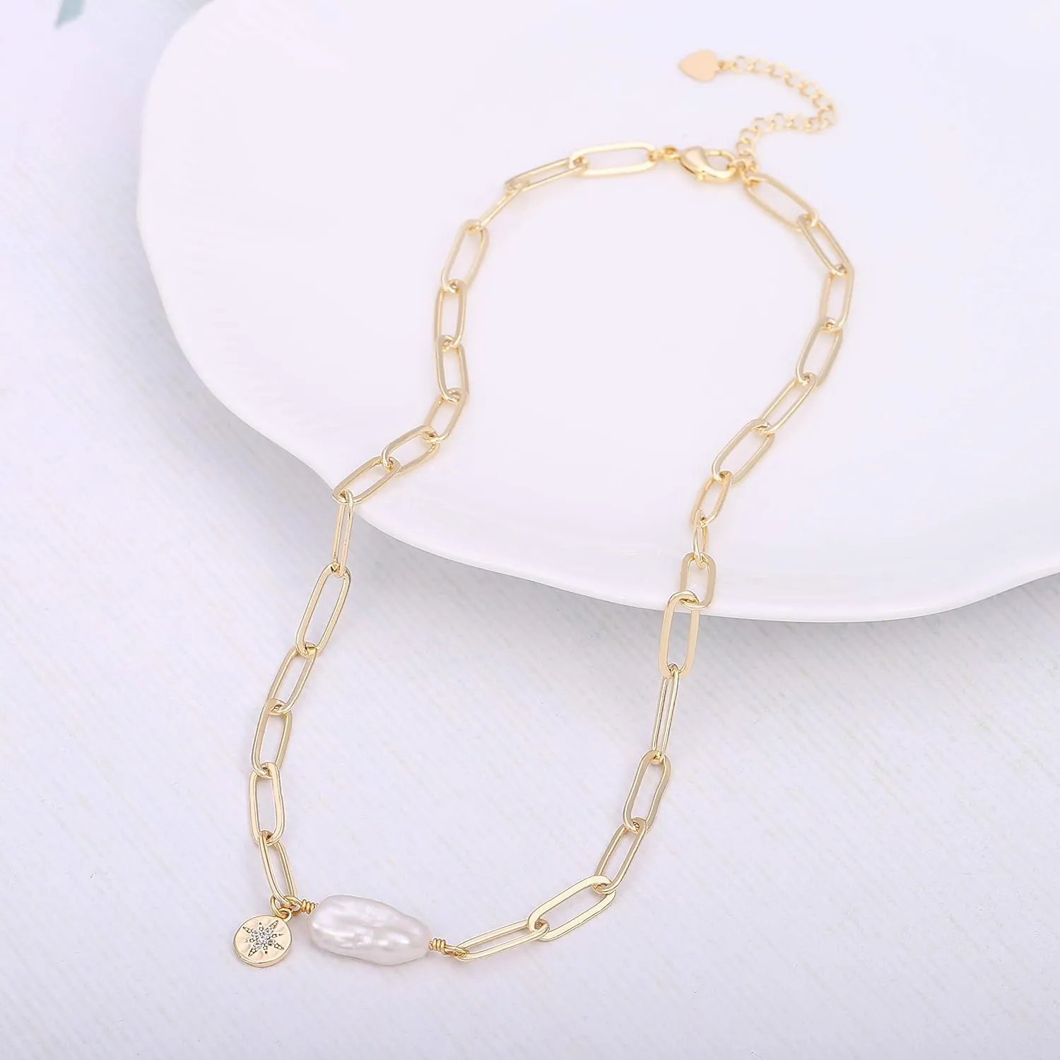 Aobei Pearl 18K Gold Paperclip Chain Choker Satellite Chain Biwa Pearl Pendant Necklace Dainty Jewelry for Women